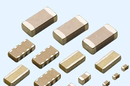 手機(jī)中的電容的樣子 手機(jī)中的電容的樣子